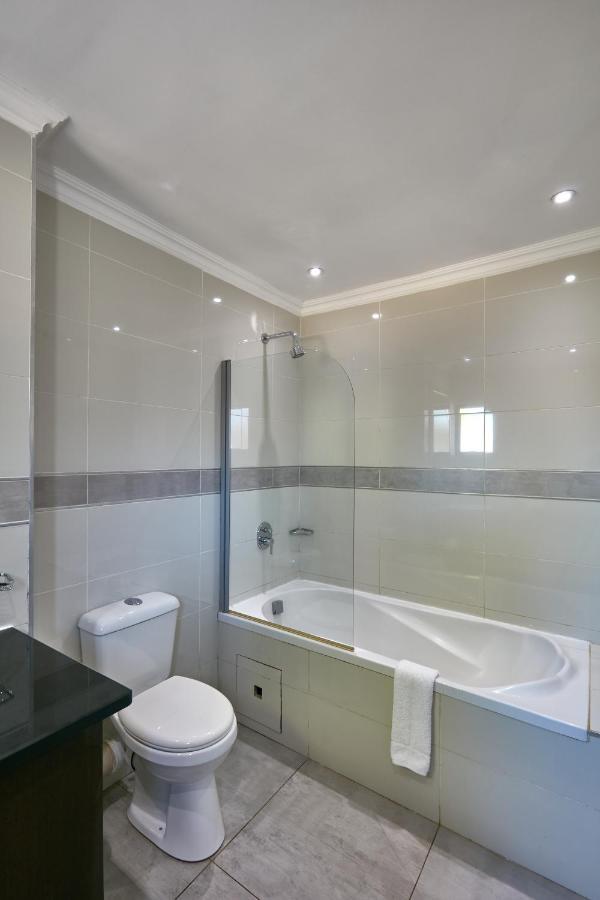 Regent Kgale Lodge Gaborone Exteriör bild
